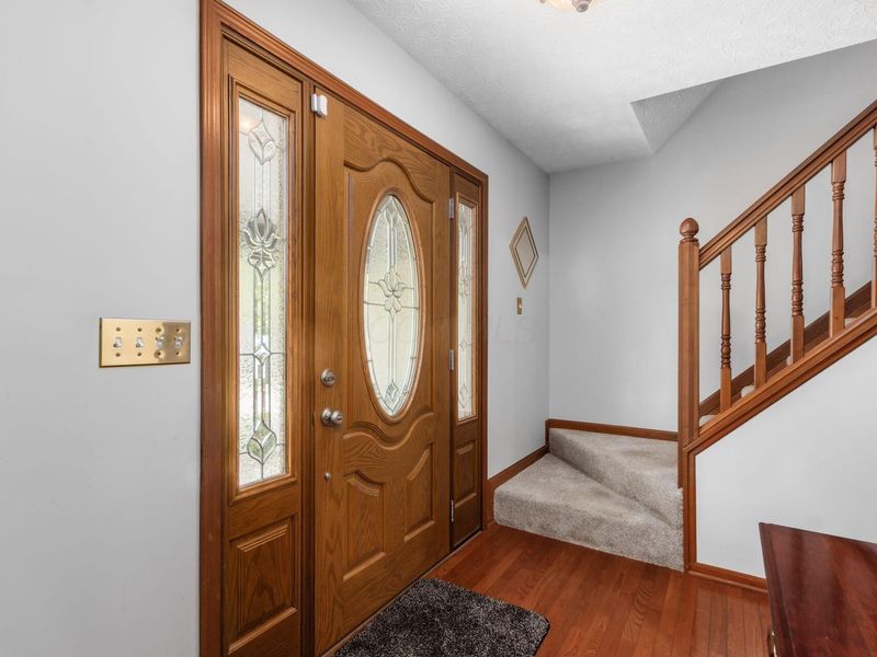 2920 Wynridge Drive, Grove City, OH 43123 Photo 4
