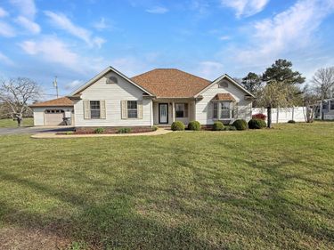 150 Wrather Road, Murray, KY 42071