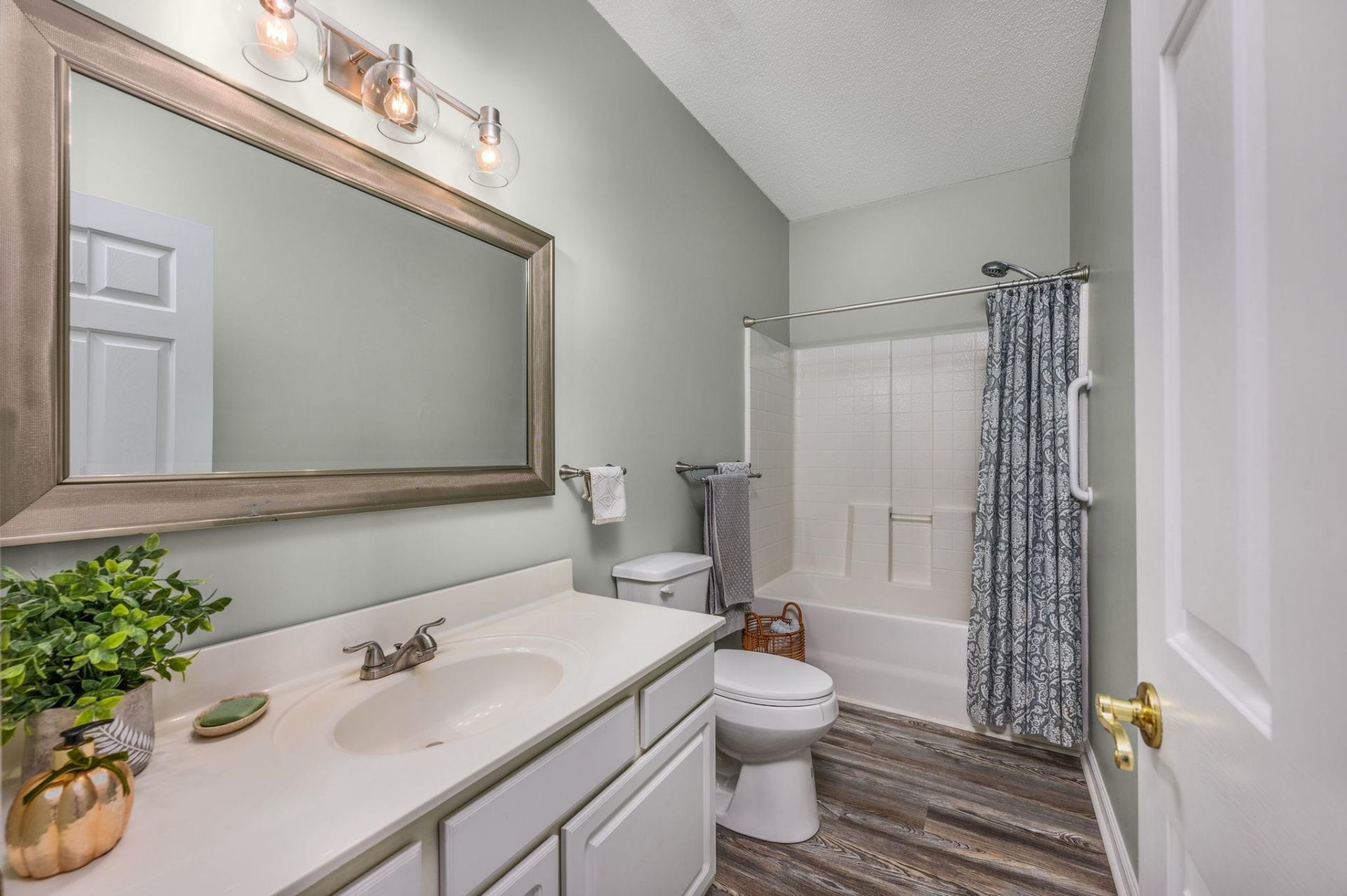 4215 Coquina Harbour Dr. Photo 22
