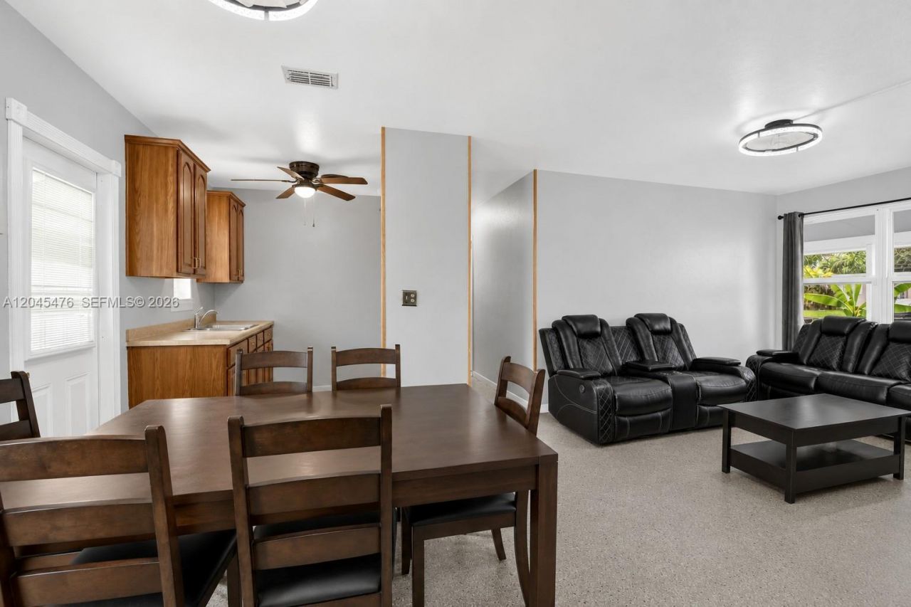 7331 Garfield St , Hollywood, FL 33024 Photo