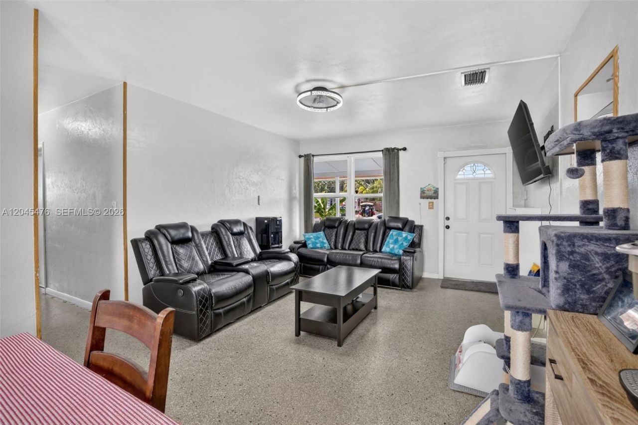 7331 Garfield St , Hollywood, FL 33024 Photo
