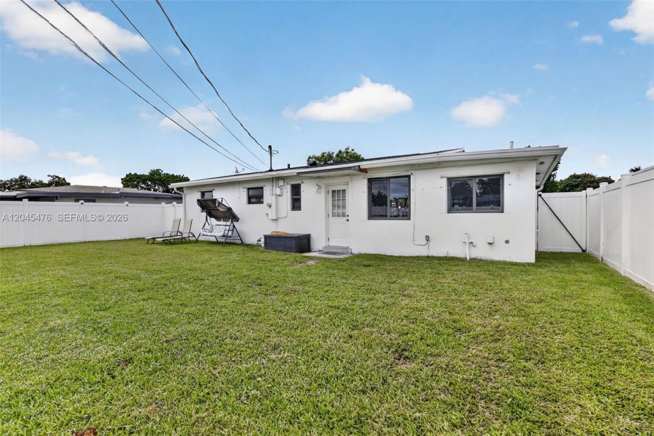 7331 Garfield St , Hollywood, FL 33024 Photo