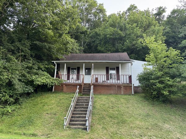 8418 Locust Pike, Latonia, KY 41015