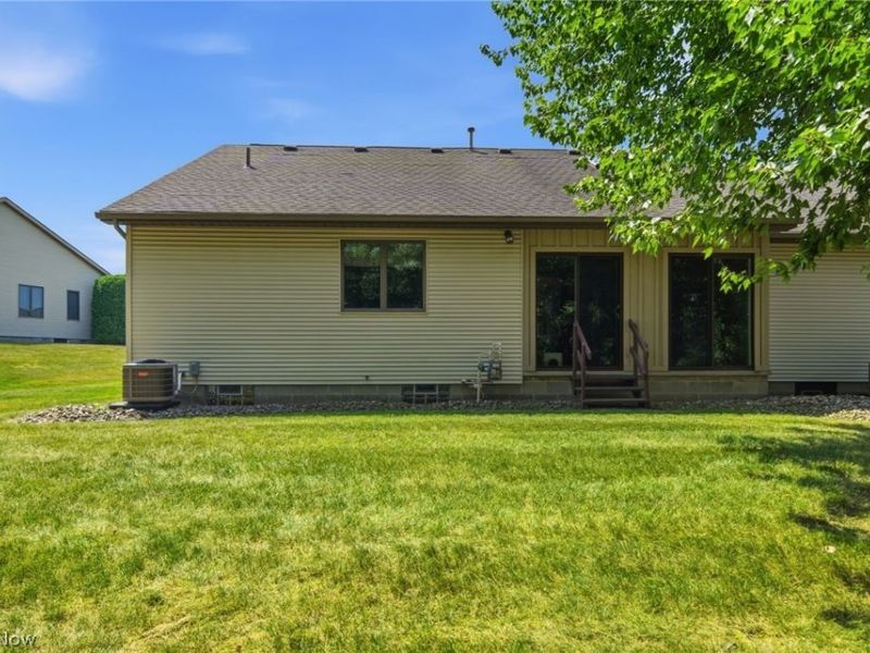 1451 Tripodi Circle, Niles, OH 44446 Photo 31