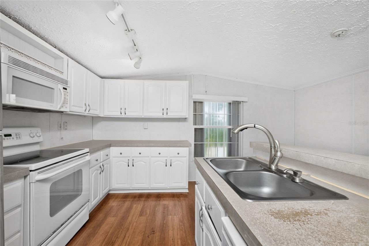 10 Holland Drive , Punta Gorda, FL 33950 Photo