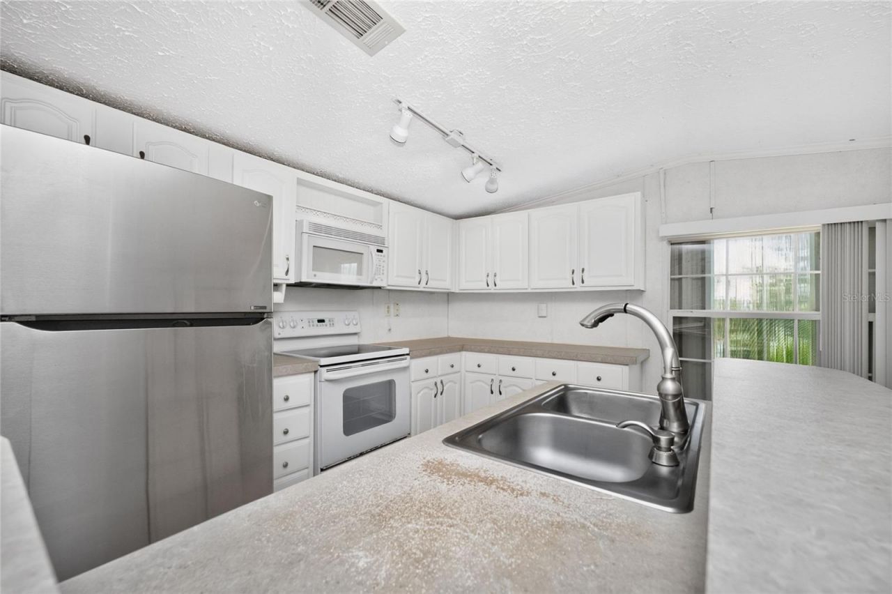 10 Holland Drive , Punta Gorda, FL 33950 Photo