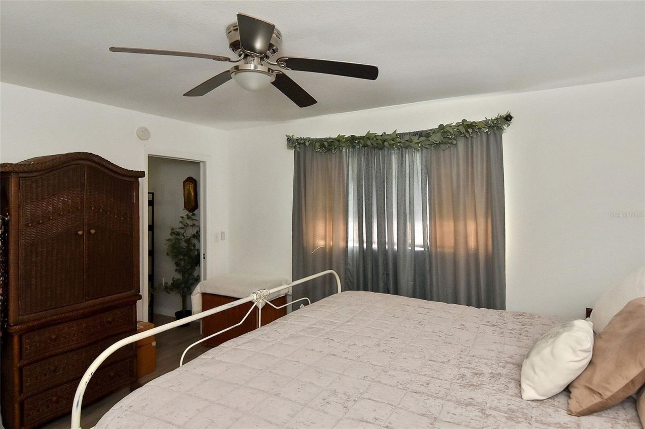 1527 Stewart Drive , Unit 115, Sarasota, FL 34232 Photo