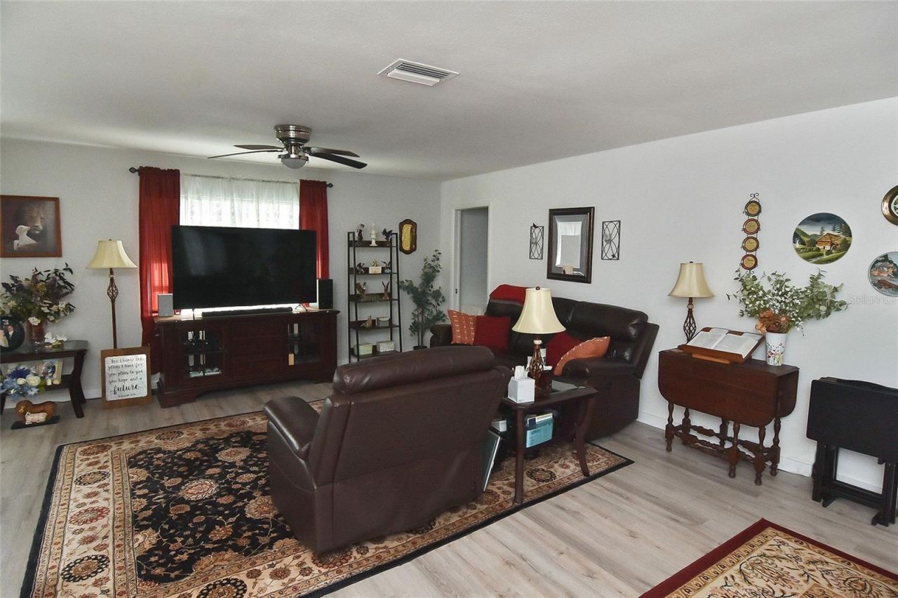 1527 Stewart Drive , Unit 115, Sarasota, FL 34232 Photo