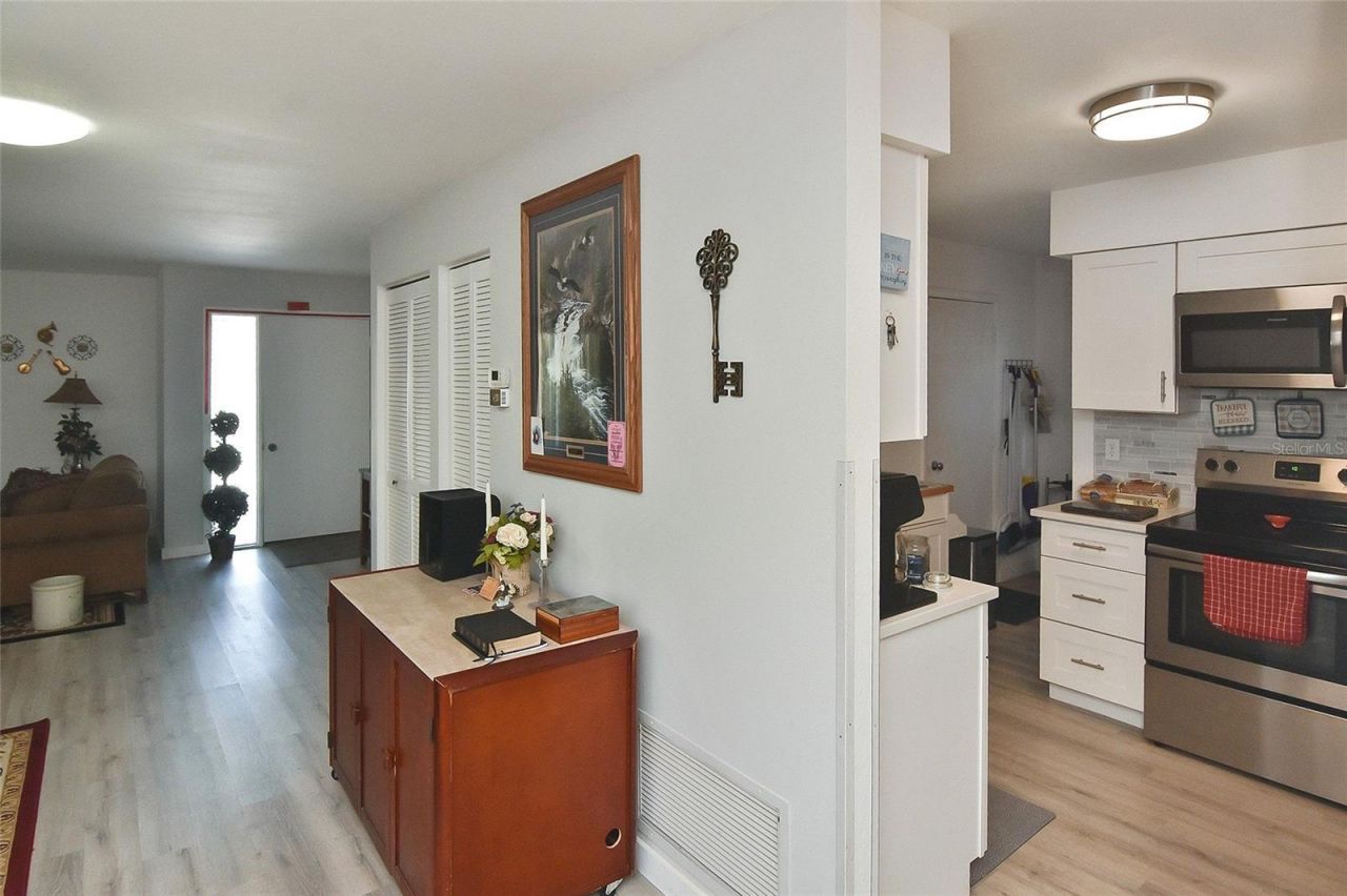 1527 Stewart Drive , Unit 115, Sarasota, FL 34232 Photo