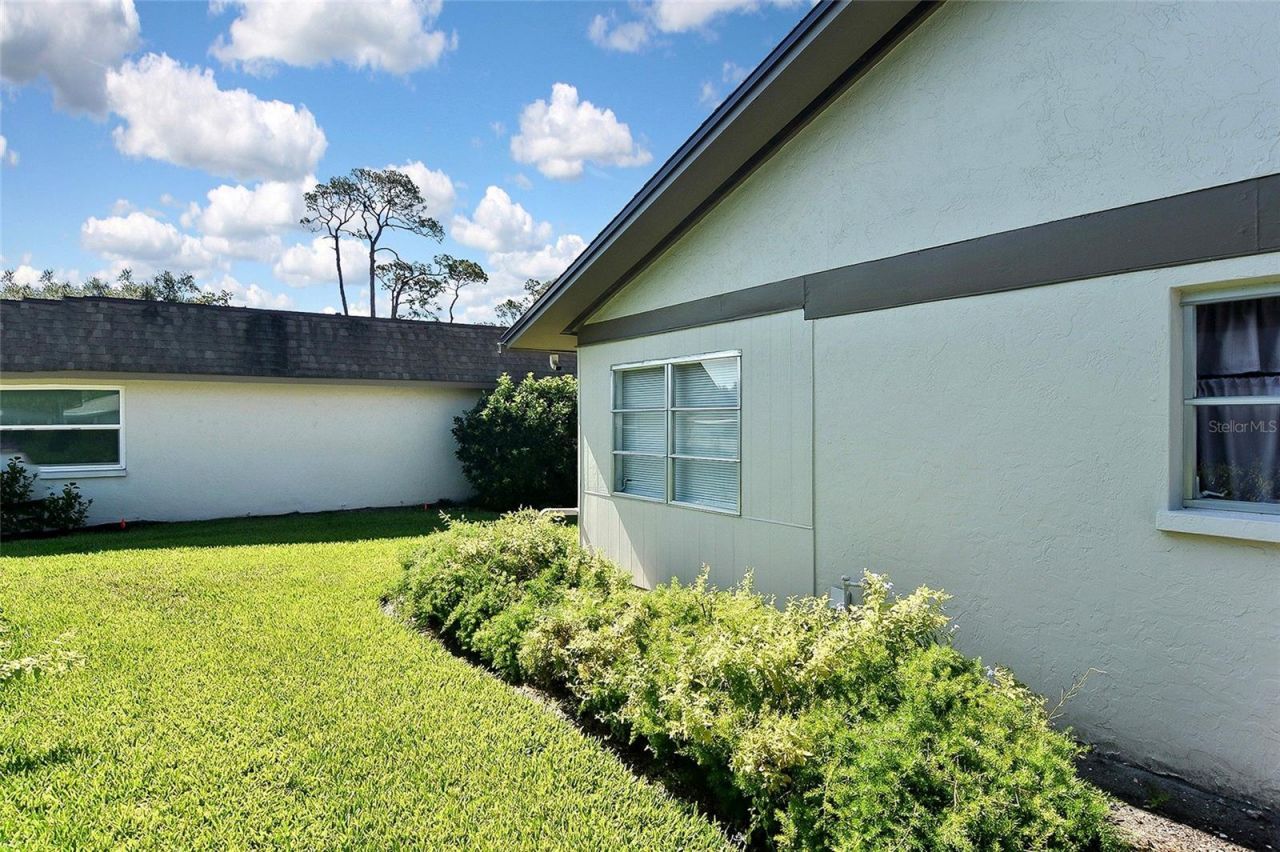 1527 Stewart Drive , Unit 115, Sarasota, FL 34232 Photo