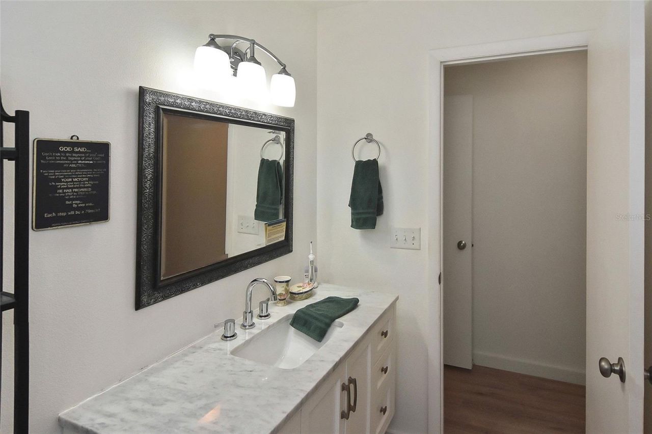 1527 Stewart Drive , Unit 115, Sarasota, FL 34232 Photo