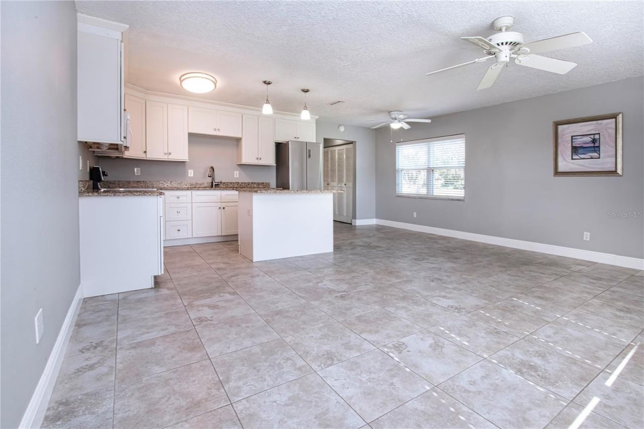 301 Andover Place S, Unit 170, Sun City Center, FL 33573 Photo