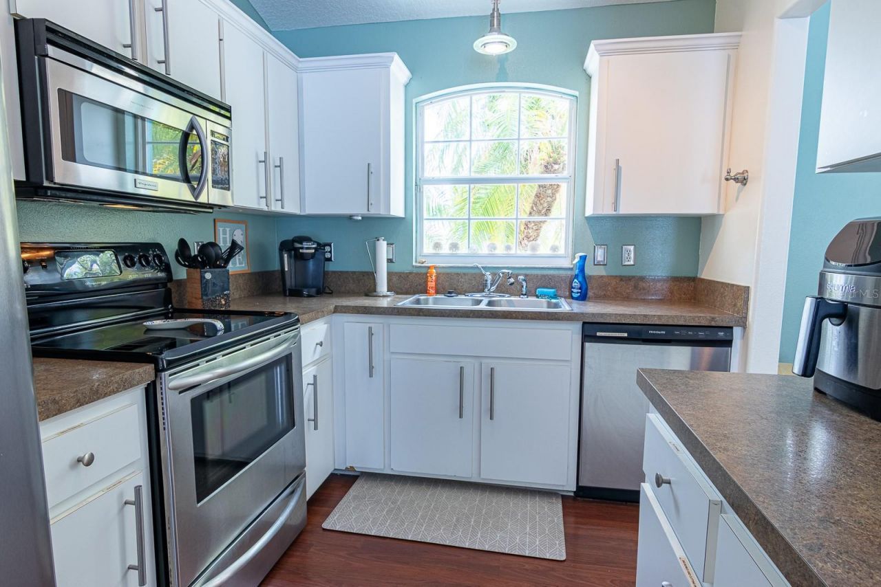 906 Wee Burn Place , Sarasota, FL 34243 Photo
