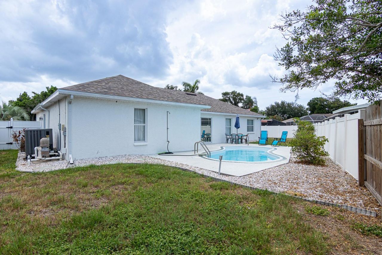 906 Wee Burn Place , Sarasota, FL 34243 Photo