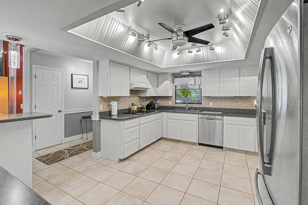 2222 S Bolton Avenue , Homosassa, FL 34448 Photo