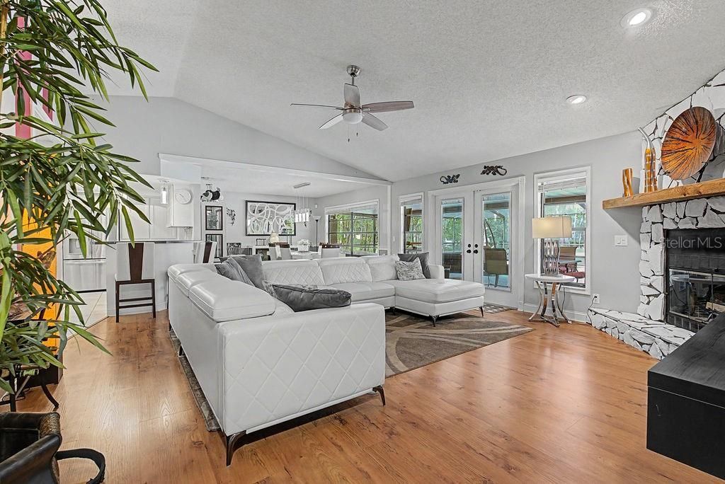 2222 S Bolton Avenue , Homosassa, FL 34448 Photo