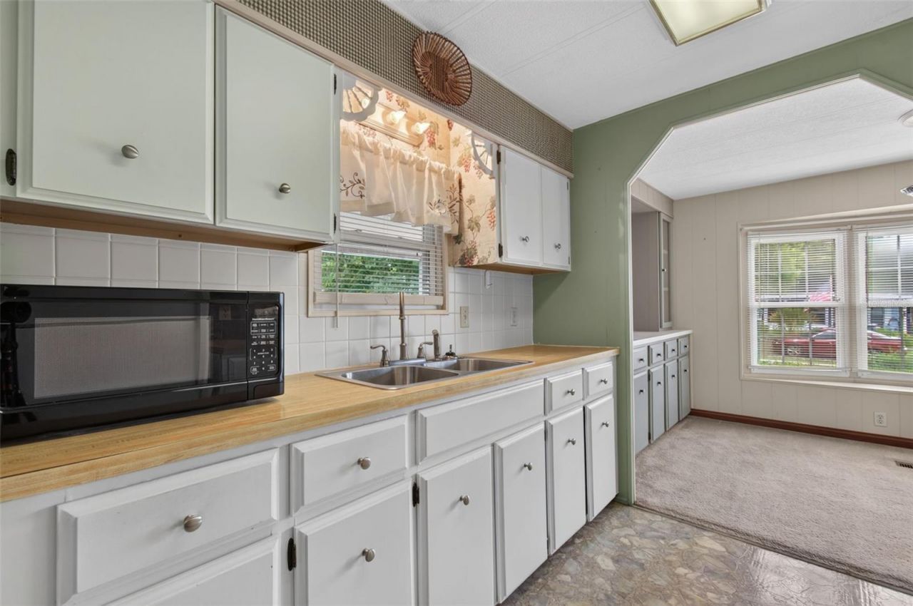 1674 NE 162nd Street , Citra, FL 32113 Photo