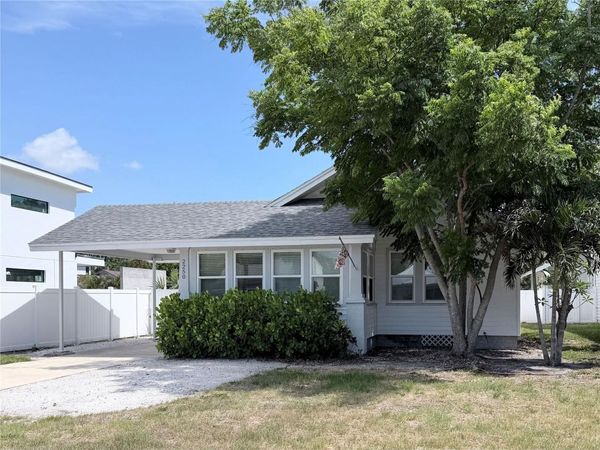 2250 ARLINGTON STREET , SARASOTA, FL 34239