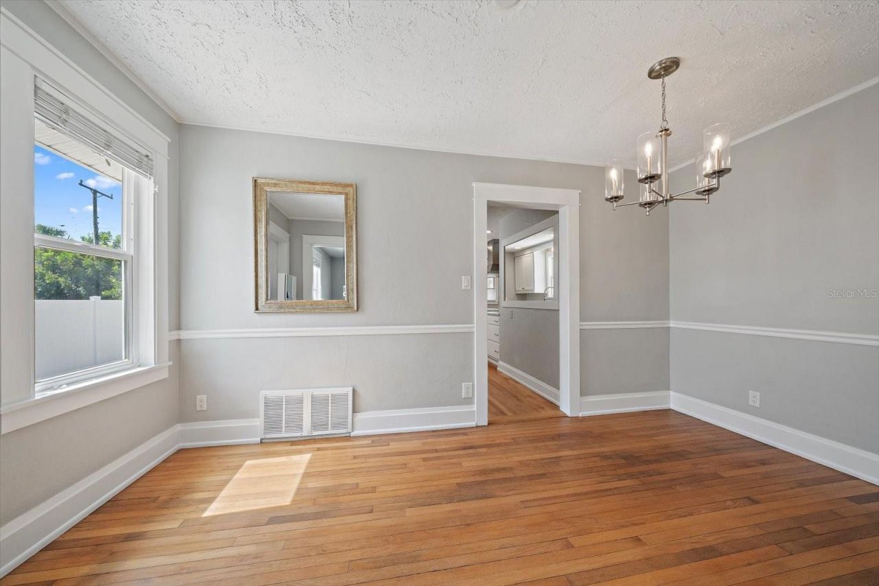 2250 Arlington Street, Sarasota, FL 34239 Photo