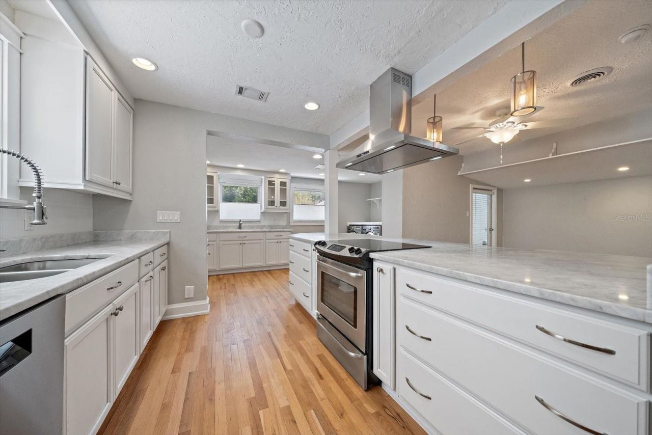 2250 Arlington Street, Sarasota, FL 34239 Photo