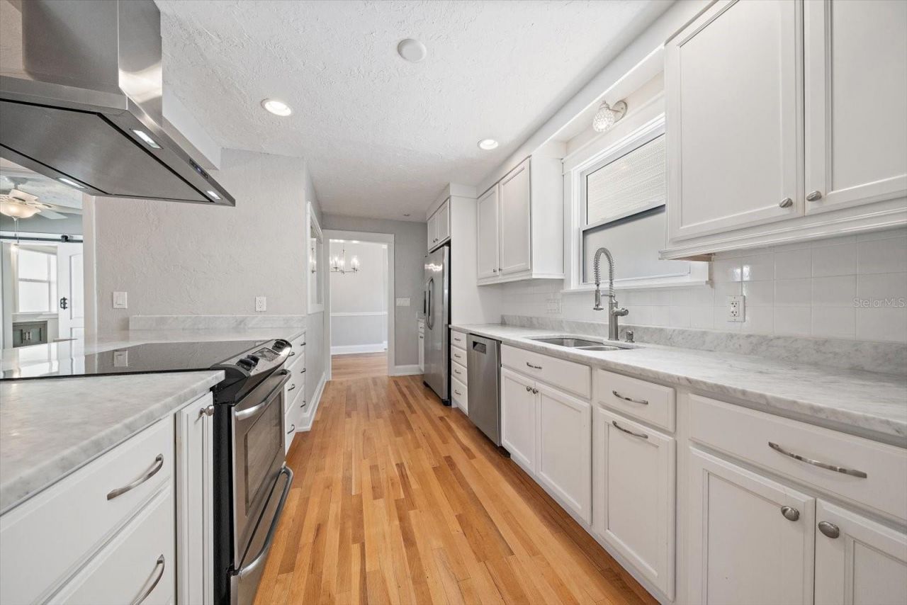 2250 Arlington Street, Sarasota, FL 34239 Photo