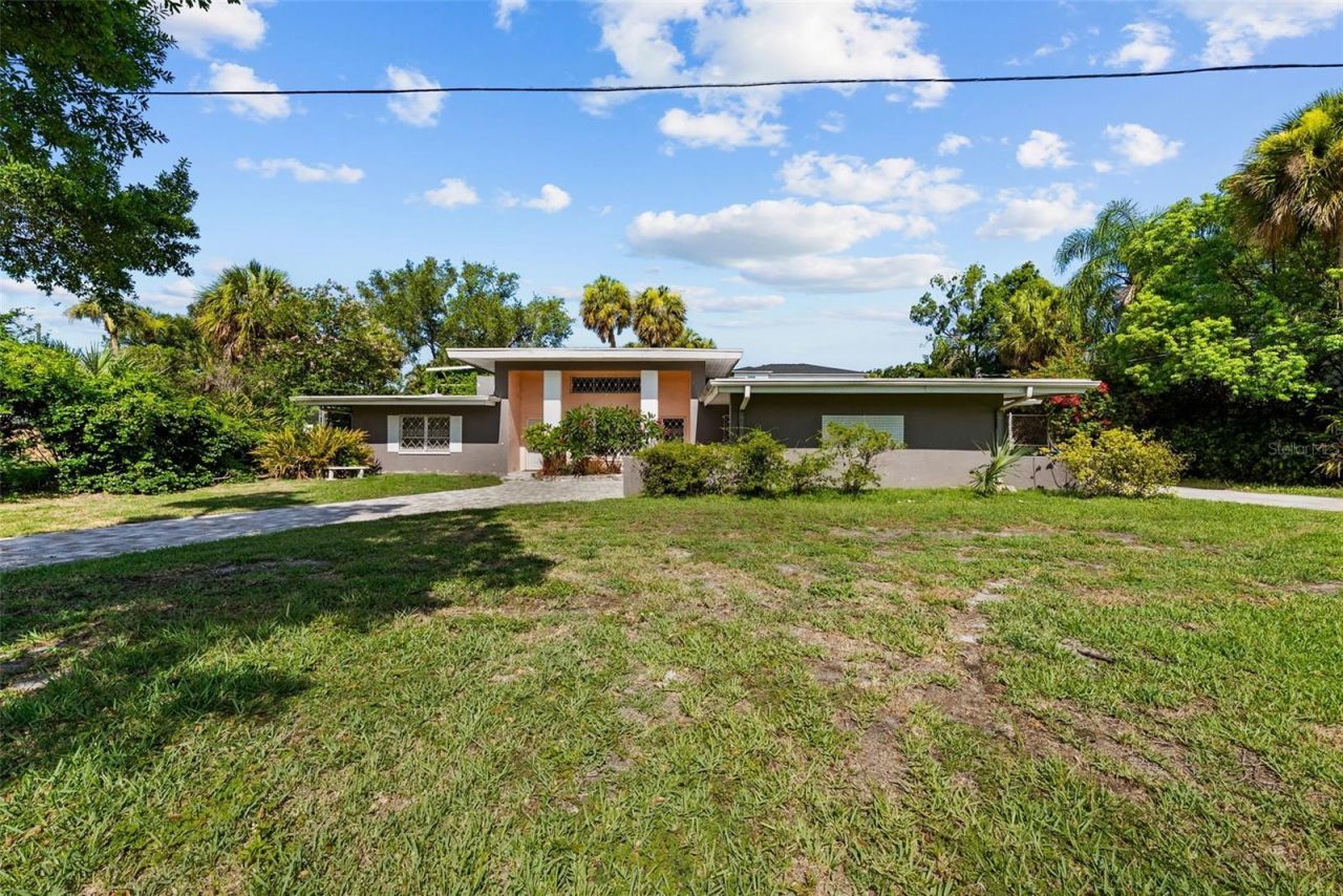 211 S Shore Crest Drive, Tampa, FL 33609 Photo
