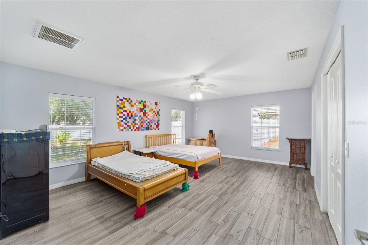 6880 SE 103rd Place , Belleview, FL 34420 Photo