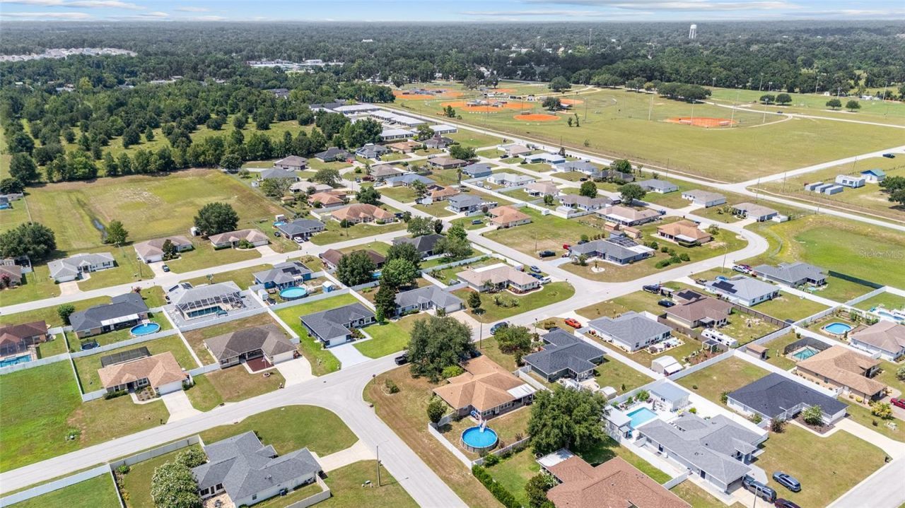 6880 SE 103rd Place , Belleview, FL 34420 Photo