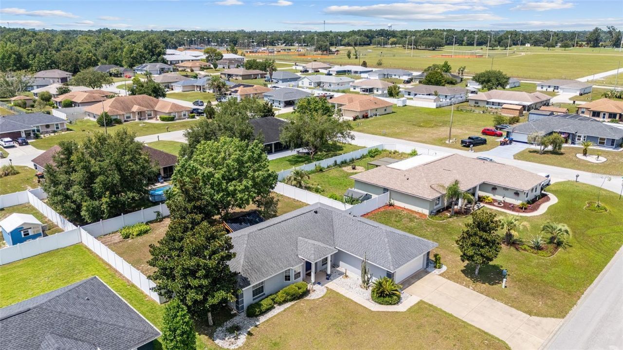 6880 SE 103rd Place , Belleview, FL 34420 Photo