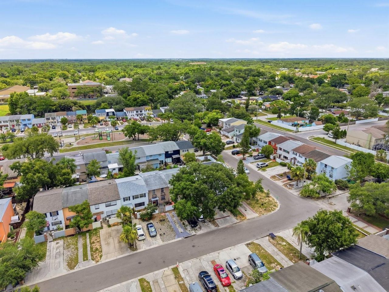 10017 N 52nd Street , Tampa, FL 33617 Photo