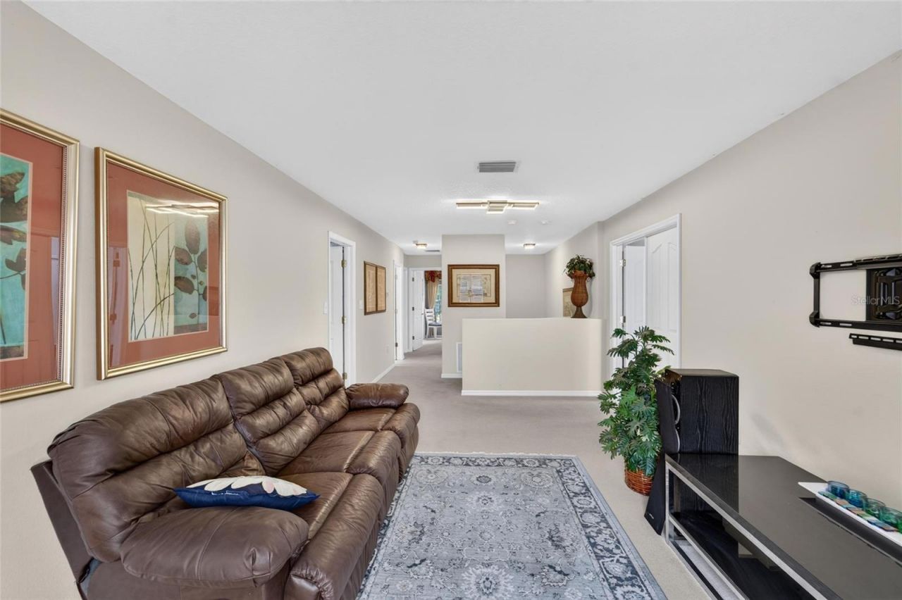 19128 Meadow Pine Drive , Tampa, FL 33647 Photo