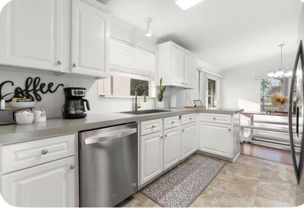6331 Theodan Street , Weeki Wachee, FL 34607 Photo