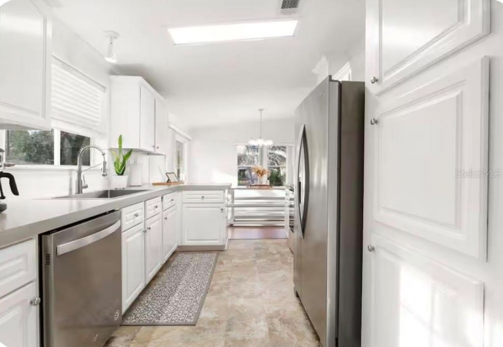 6331 Theodan Street , Weeki Wachee, FL 34607 Photo