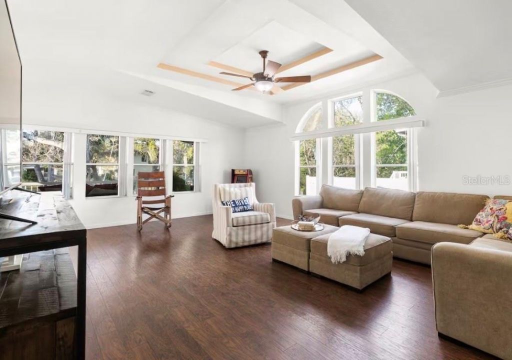 6331 Theodan Street , Weeki Wachee, FL 34607 Photo
