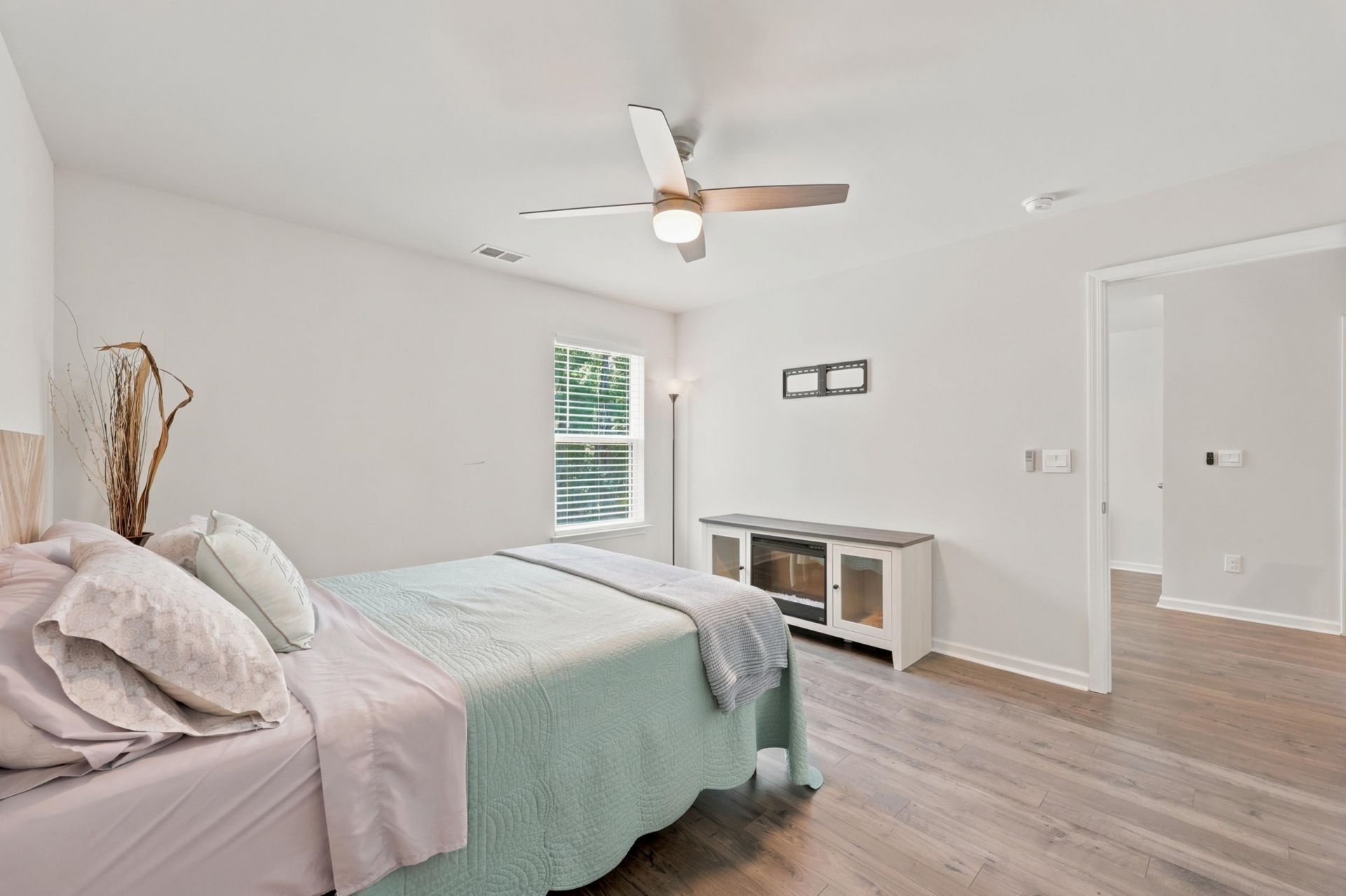 2933 Pegasus Place Photo 18