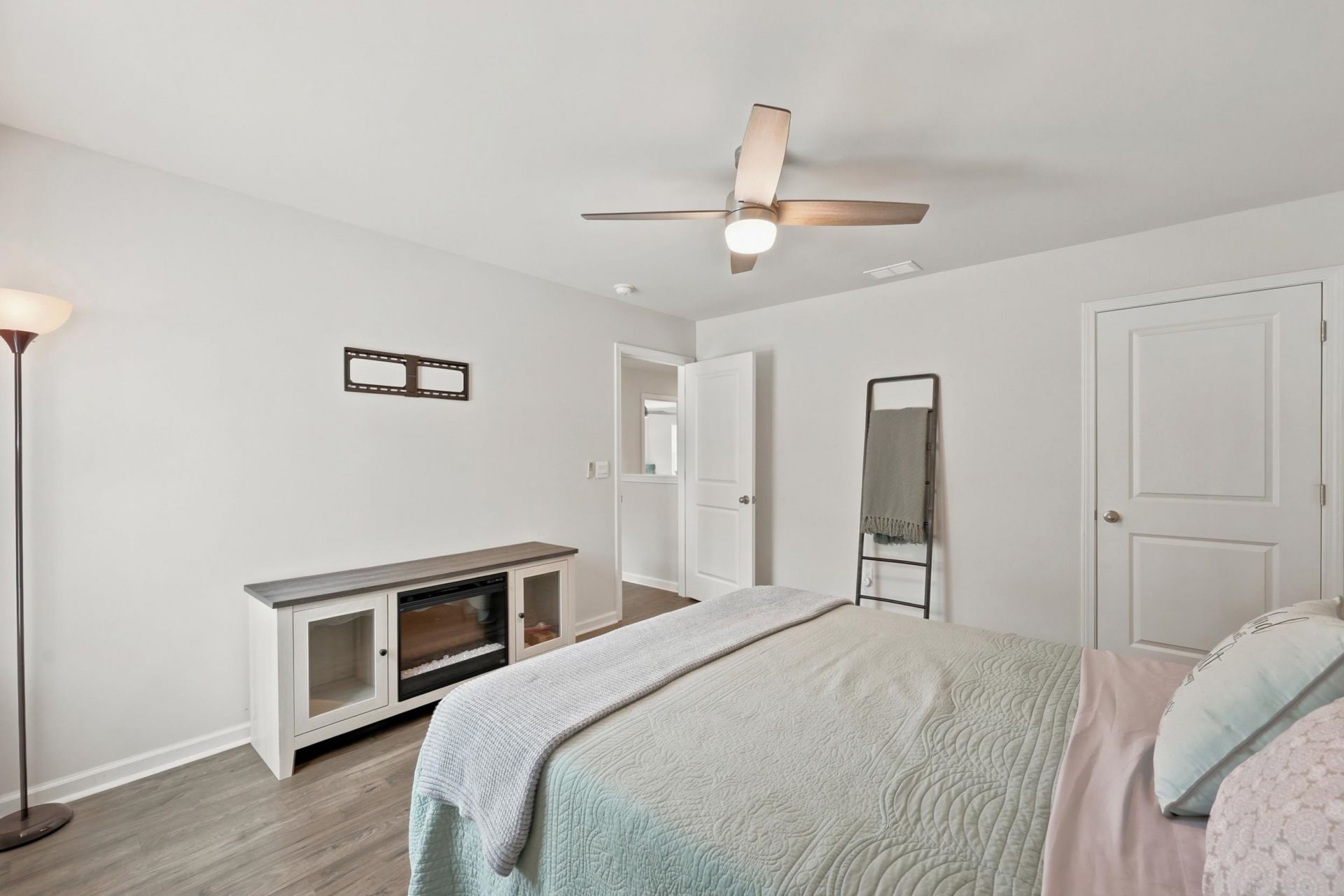 2933 Pegasus Place Photo 19