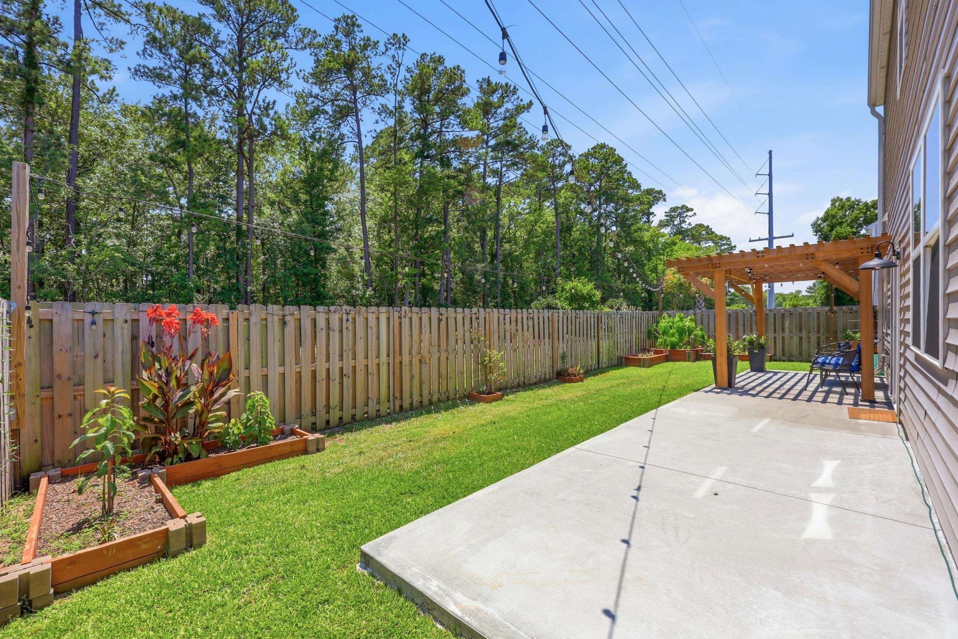 2933 Pegasus Place Photo 32