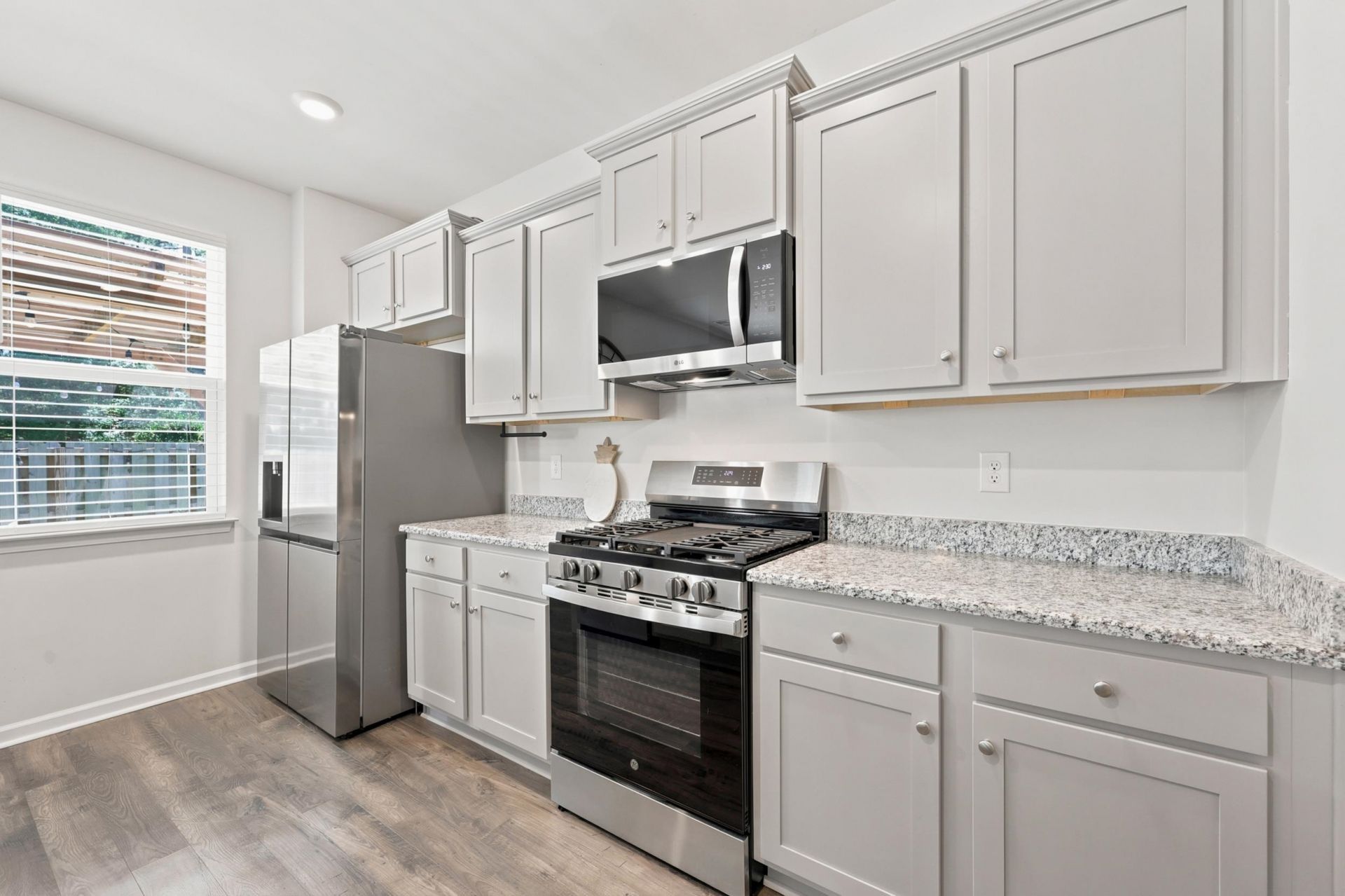 2933 Pegasus Place Photo 40
