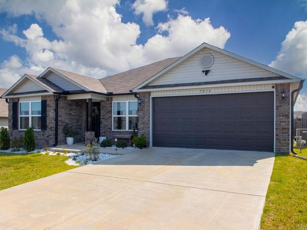 3016 Emerald Park Trail , Bauxite, AR 72011