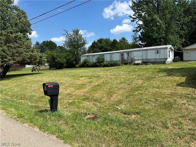 10056 Lawndell Road SW, Navarre, OH 44662 Photo 1