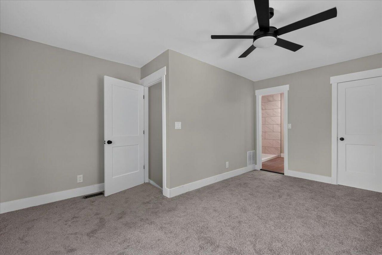 133 Stephanie Circle Photo 11