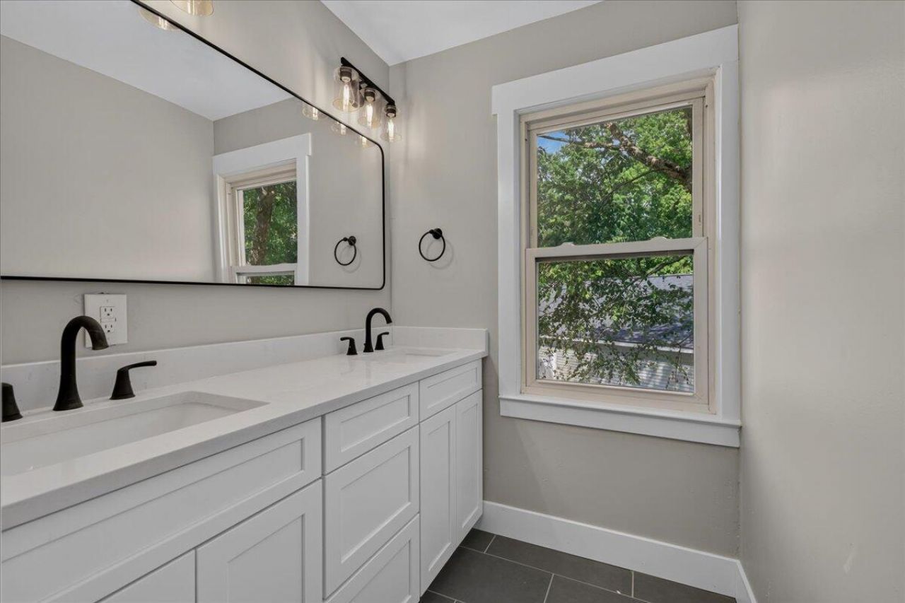 133 Stephanie Circle Photo 12