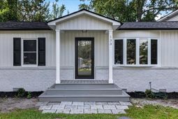 133 Stephanie Circle photo 4