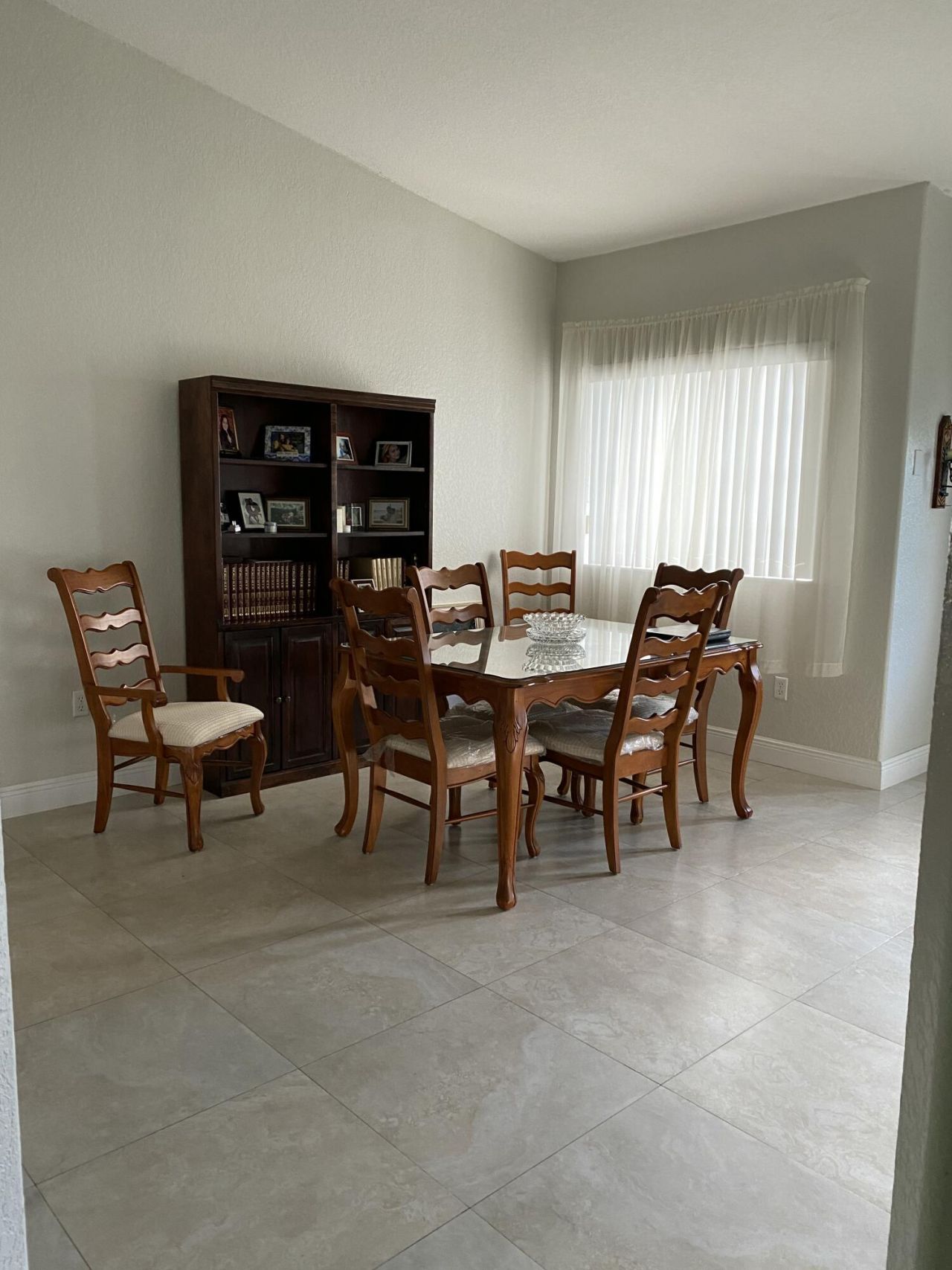 16307 NW 91st Avenue, Miami Lakes, FL 33018 Photo