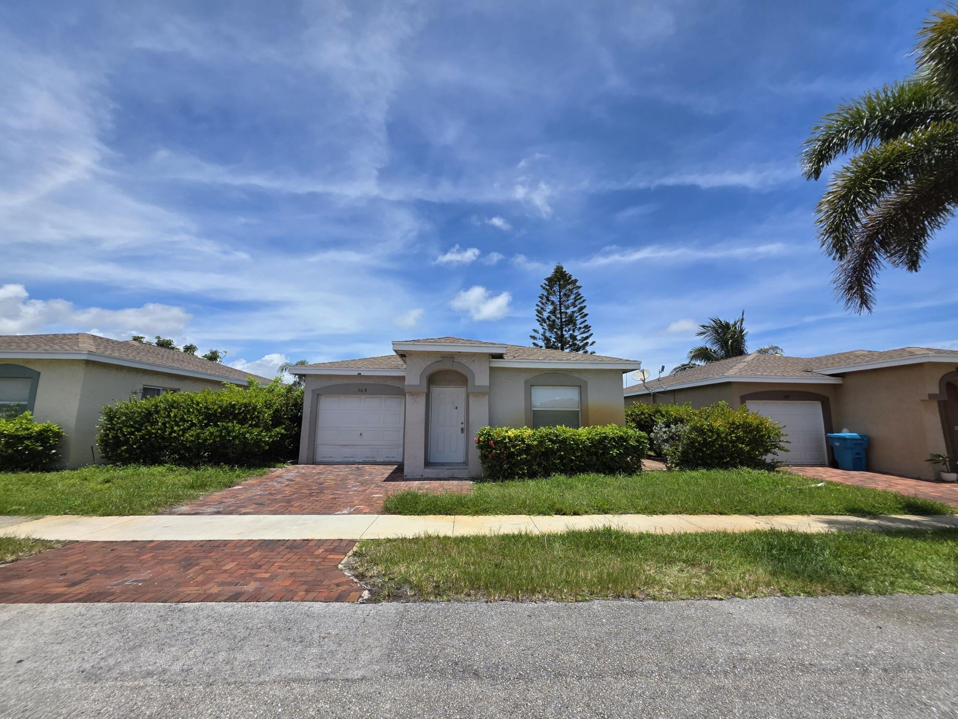 569 E Ridge Circle N, Boynton Beach, FL 33435 Photo