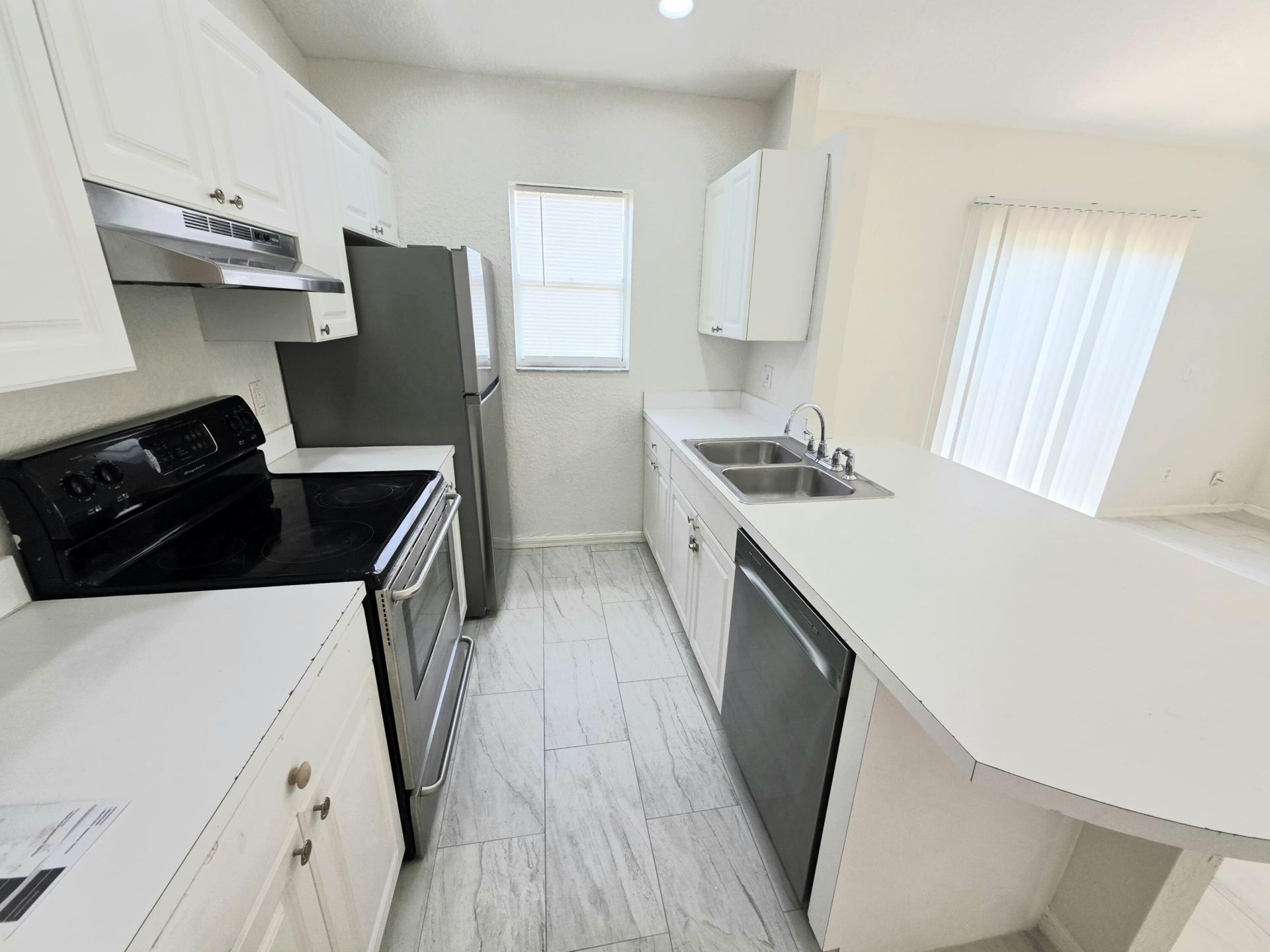 569 E Ridge Circle N, Boynton Beach, FL 33435 Photo
