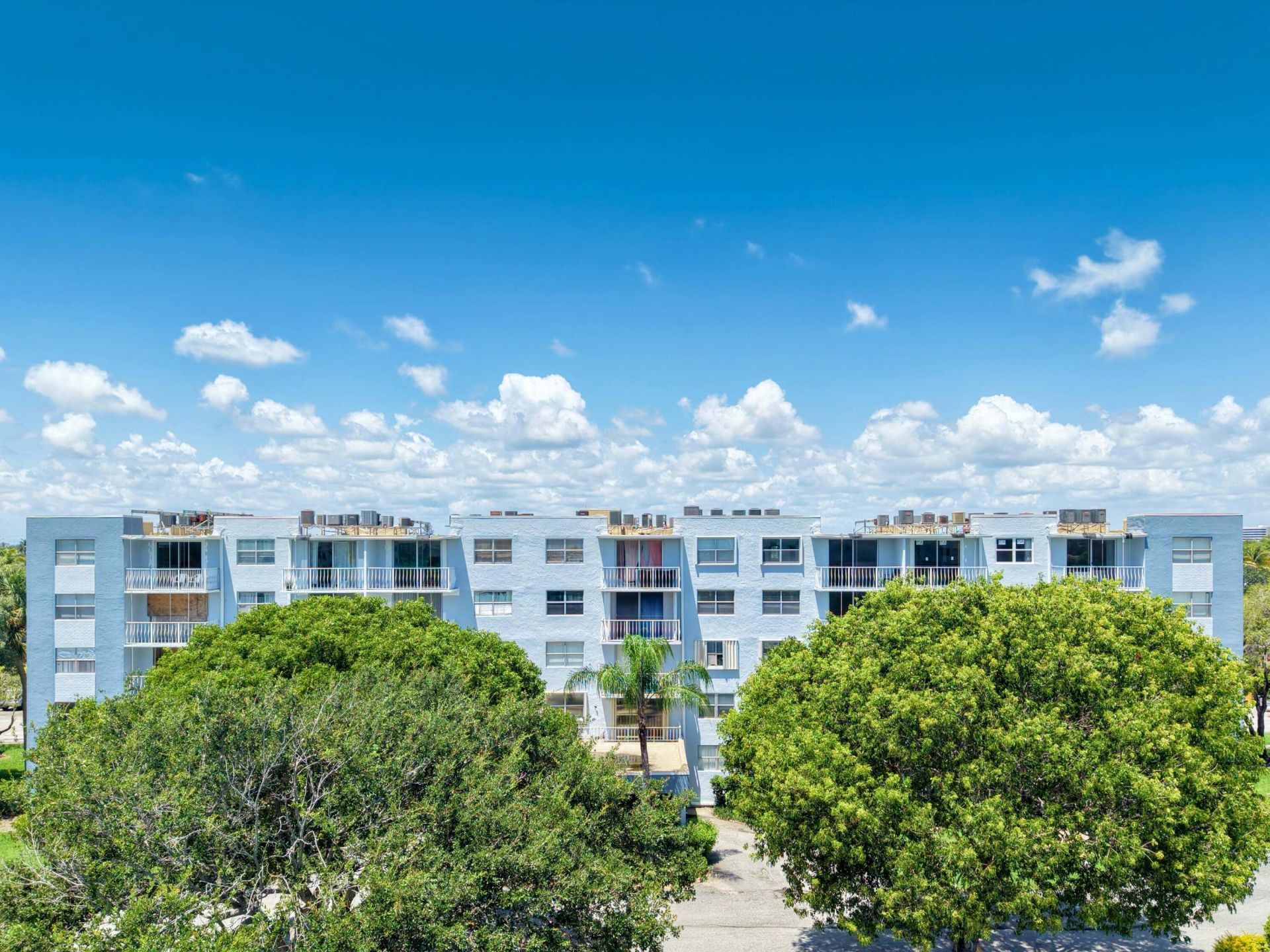 500 Executive Center Drive, Unit 2m, West Palm Beach, FL 33401 Photo