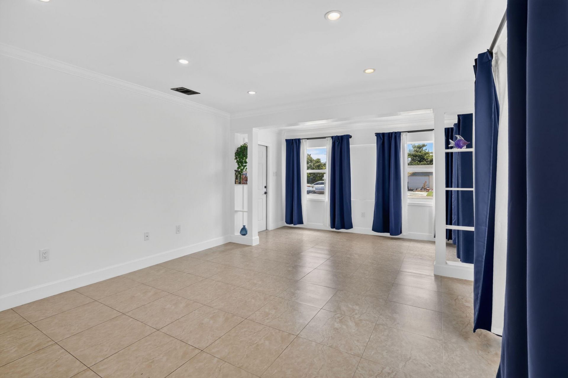 2427 Harding Street, Hollywood, FL 33020 Photo