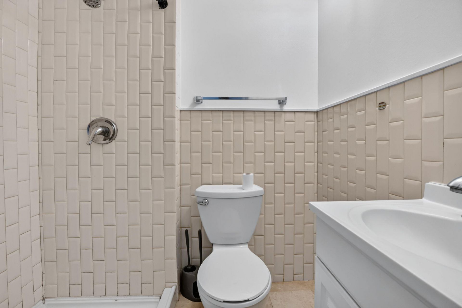 2427 Harding Street, Hollywood, FL 33020 Photo