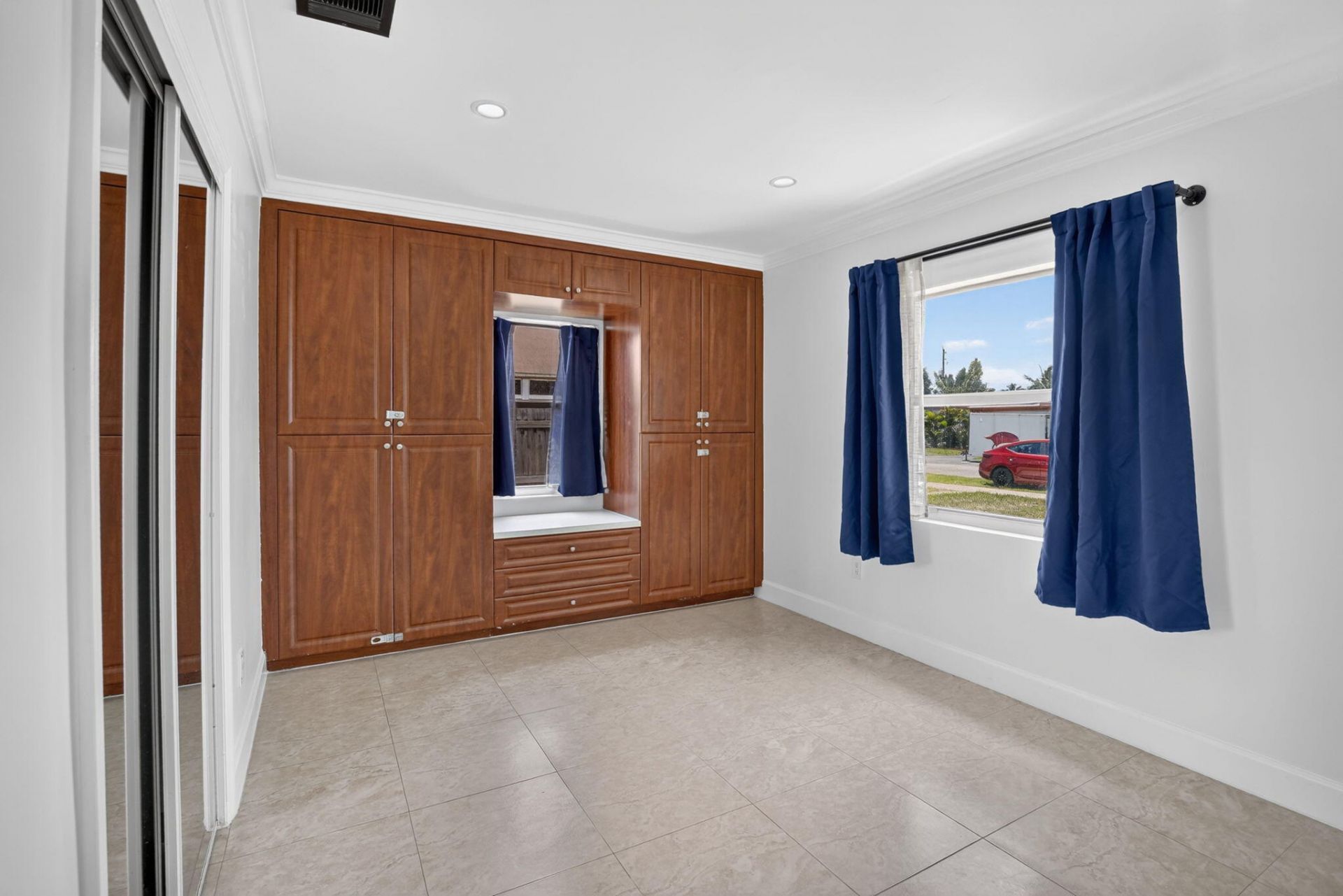 2427 Harding Street, Hollywood, FL 33020 Photo